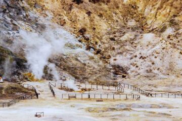 Campi Flegrei, un viaggio indimenticabile tra vulcani, miti e mare